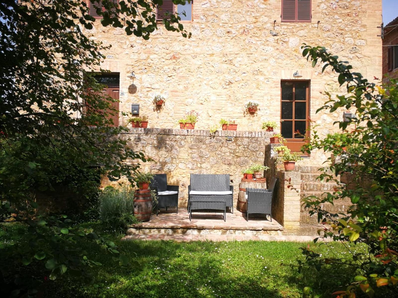 Claudia Vacanza Toscana - Appartamento Nocciolo- 10 Min Da Siena Malignano Kültér fotó
